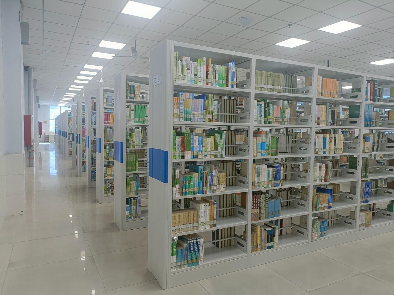 圖書館圓滿完成書籍驗收盤點與環境優化工作，全面提升管理服務水平